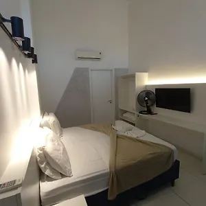 Hotel Laguna Flat
